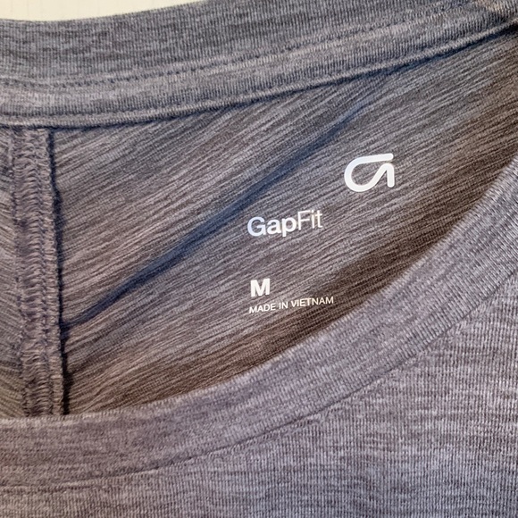 GapFit  top - Picture 2 of 3